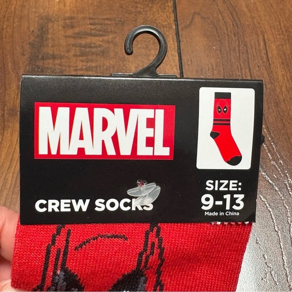 3/$20 Crazy Socks Marvel Deadpool for Men & Women Funny Gift for Game Lovers - Picture 3 of 4